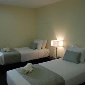 Standard Twin Room with Shared Bathroom