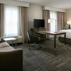 King Room with Sofa Bed - Hearing Accessible/Non-Smoking
