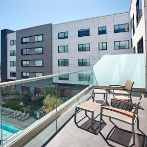Suite, 1 King, Sofa bed, Balcony