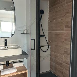 Triple Room with Courtyard View