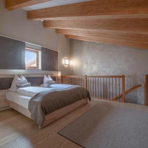 Deluxe Suite - Split Level