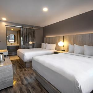 Deluxe Queen Room with Two Queen Beds