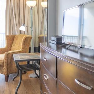 403 - 2 Bedroom/2 bath Oceanviews 3 balconies