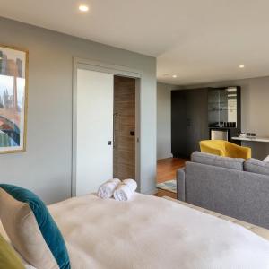Queen Suite