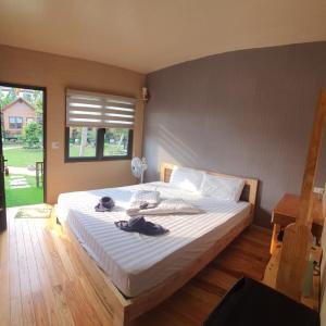 Deluxe Bungalow with Garden View