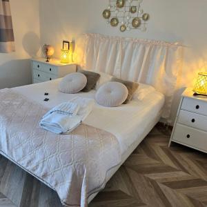 Triple Room (1 Double Bed + 1 Single Bed)