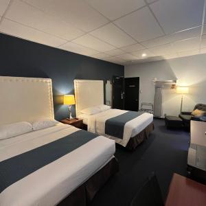 Room with Two Queen Beds