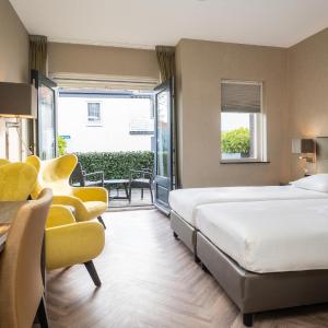Double or Twin Room with Terrace