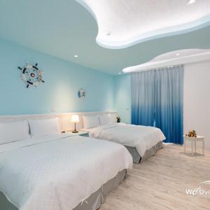 Deluxe Family Suite