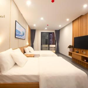 King Suite with Balcony