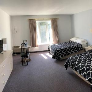 Double or Twin Room with View