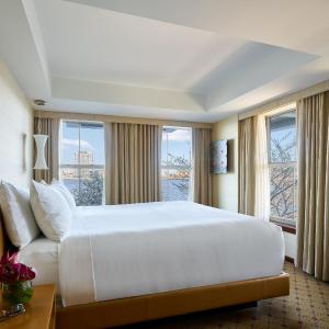 Harbor View King Suite