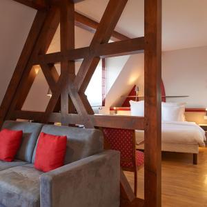 Suite (1-2 Adults)