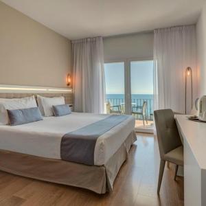 Comfort Double Room with Sea View and Balcony