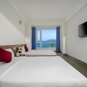 Deluxe Twin Room with Sea View