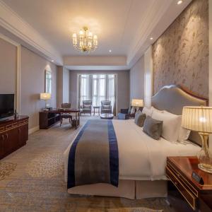 Executive King Room - Non-Smoking