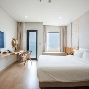 Family Room with Sea View