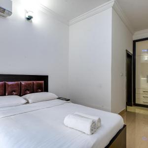 Four-Bedroom Apartment