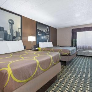 Queen Room with Two Queen Beds - Non-Smoking