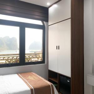 Triple Room with Sea View