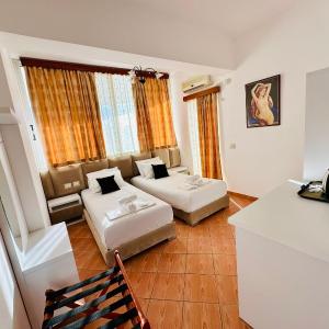 Deluxe Double or Twin Room with Balcony