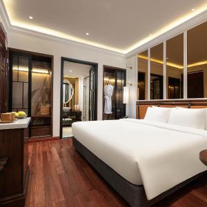 Deluxe Connecting Room