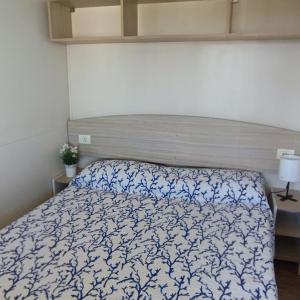 Mobile Home with Sea View ( Pets NOT Allowed )