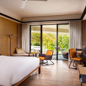 One-Bedroom Suite with Garden View and Outdoor Living Area