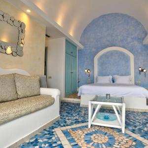Executive Suite with Spa Bath and Caldera View