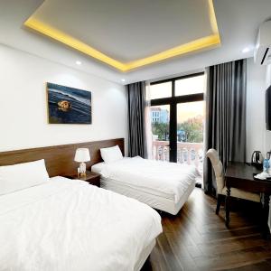 Twin Room with Lake View