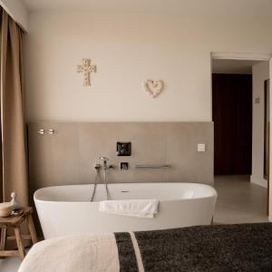 Pure Nature Suite