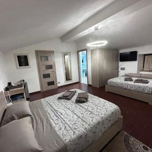 Large Double Room