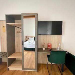 Studio with Sofa Bed