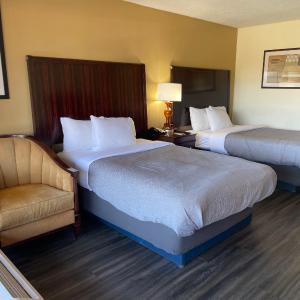 Double Room with Two Double Beds - Accessible/Non-Smoking