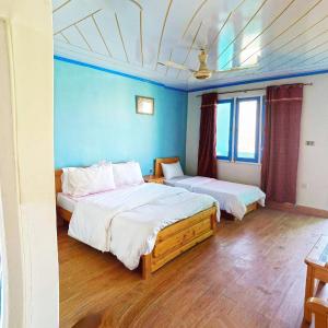 Deluxe Double Room (2 Adults + 1 Child)