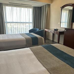 Deluxe City View Room Twin Bed