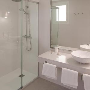 Comfort Triple Room with Shower