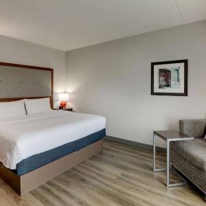 King Room with City View - Non-Smoking