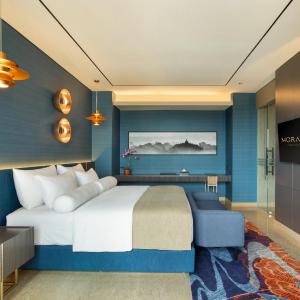 Royal Signature Suite