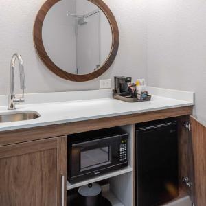 King Studio Suite