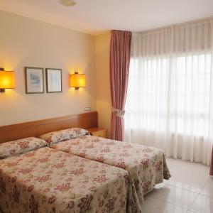 Twin Room with Balcony