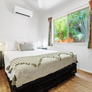 Garden Villa - 1 Queen + 1 Trio Bunk (5 person)