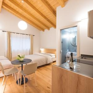 Triple Room with Private Bathroom