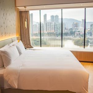 Family Suite with Balcony