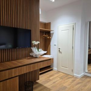 Queen Room with Sea View