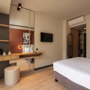 Superior Double or Twin Room with Sea View