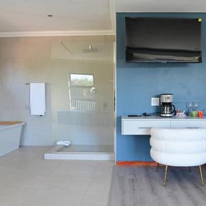 King Room with Balcony