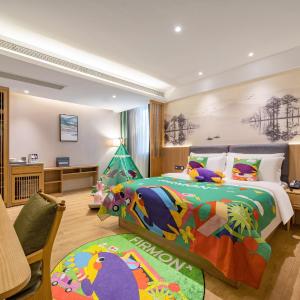 Family suite with Theme