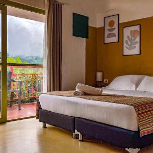 Premium Single Room with Mountain Views