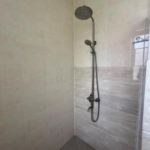 Large Single Room